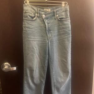 The Perfect Vintage Straight Jean: Crossover Edition